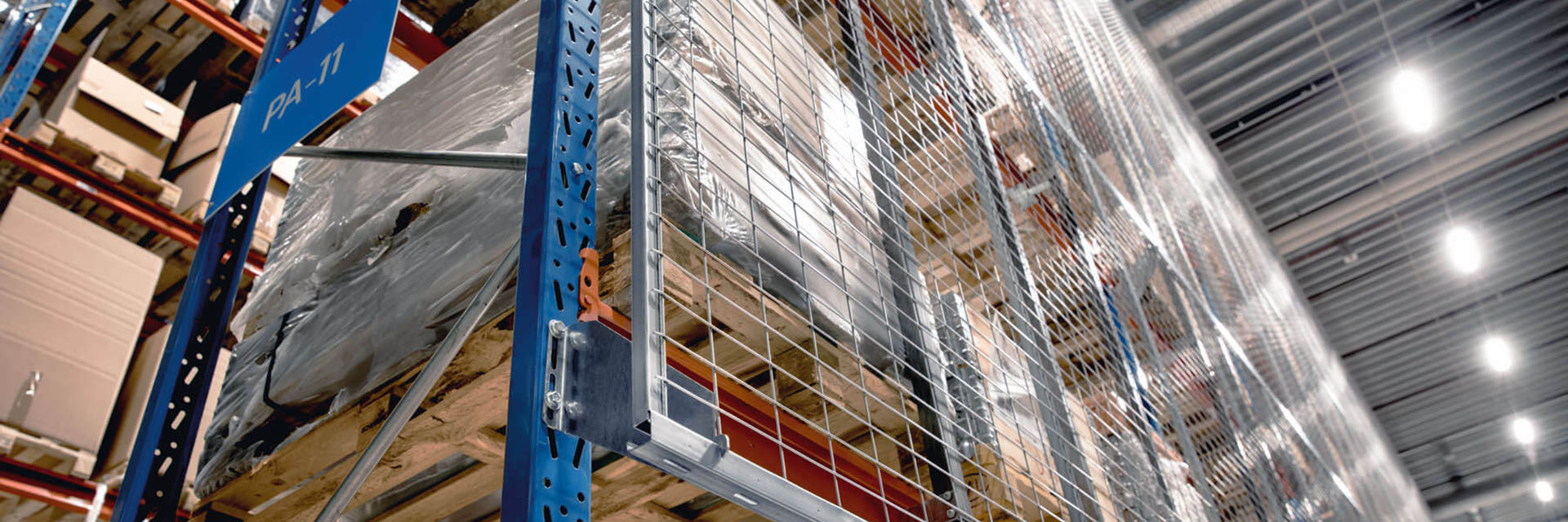 Gaasachterwanden en netten Gaasachterwanden en netten